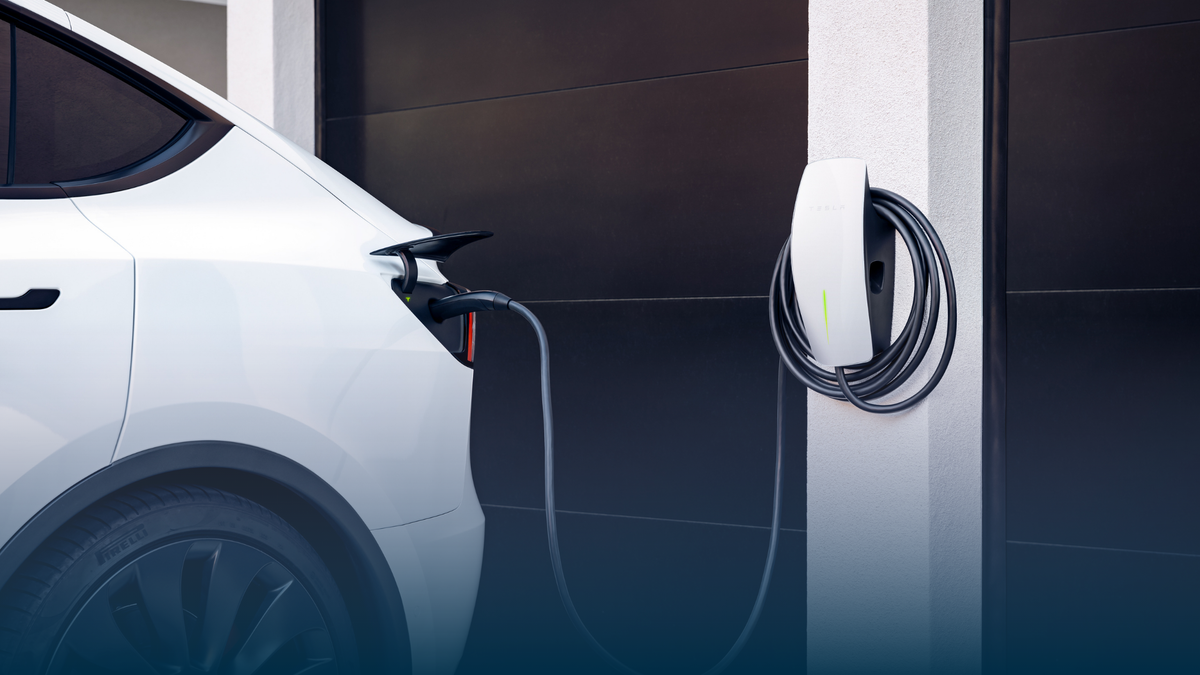 How Much Does It Cost to Charge An Electric Vehicle? Costs Breakdown